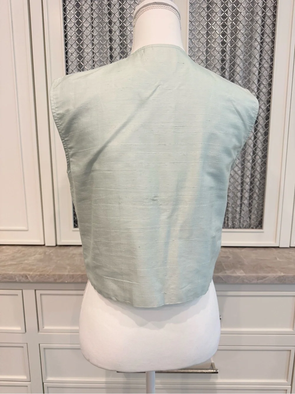 Julia Amory 100% linen Blair Sleeveless Vest Top in Ice Blue- size medium - Picture 4 of 7